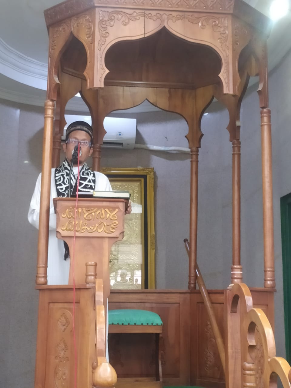 Bahaya Sifat Sombong Serta Kiat Mengatasinya